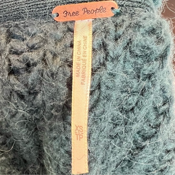 Free People Green Sweater Chunky Cable Knit Cropped Boho Cowl Neck Size XS Women - Picture 6 of 8